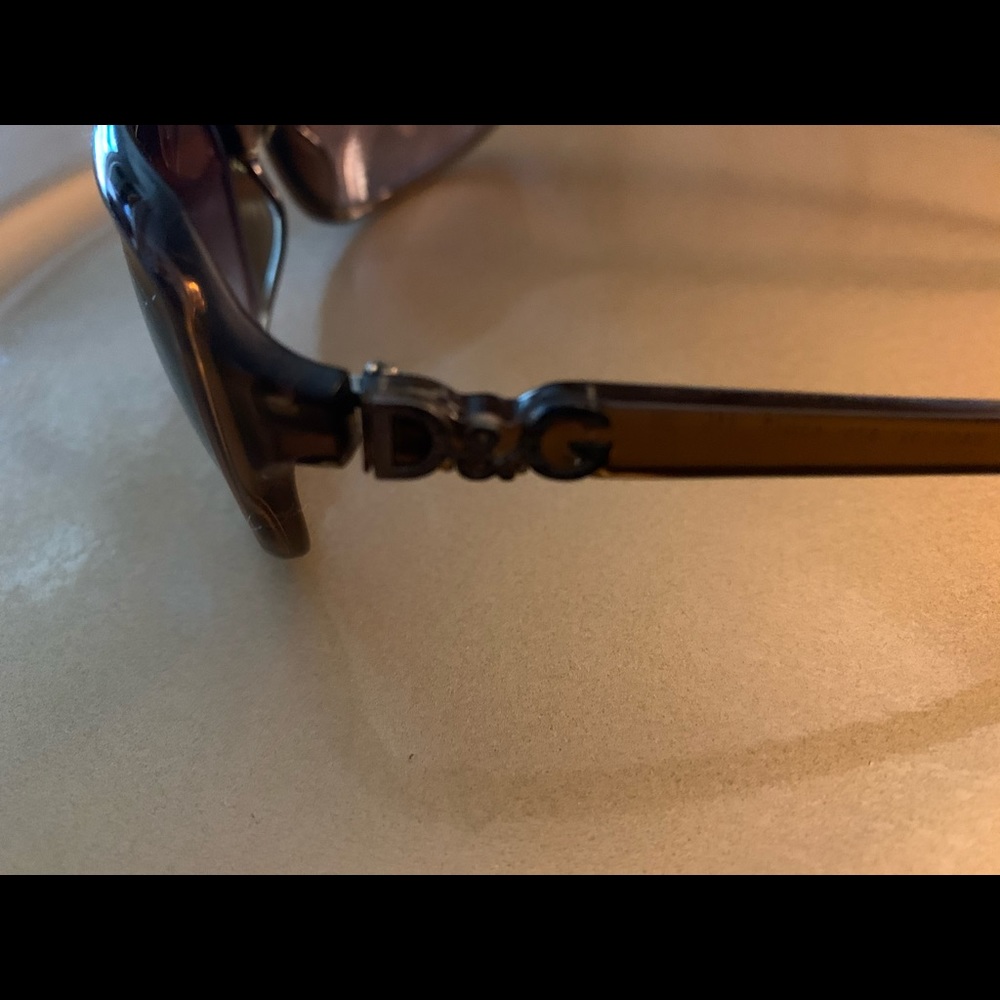 Tortoise Color D&G Ladies Lightweight Shades